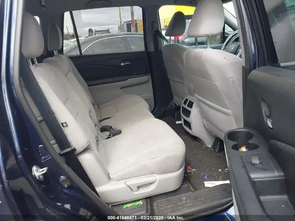 5FNYF6H38JB042972 2018 HONDA PILOT - Image 8