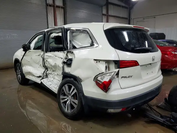 5FNYF6H38JB062946 2018 HONDA PILOT - Image 2