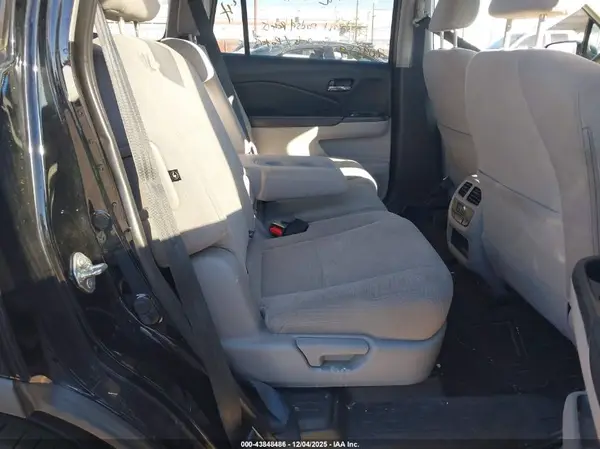 5FNYF6H38JB065037 2018 HONDA PILOT - Image 8