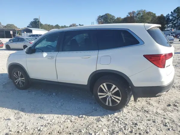 5FNYF6H38JB070383 2018 HONDA PILOT - Image 2