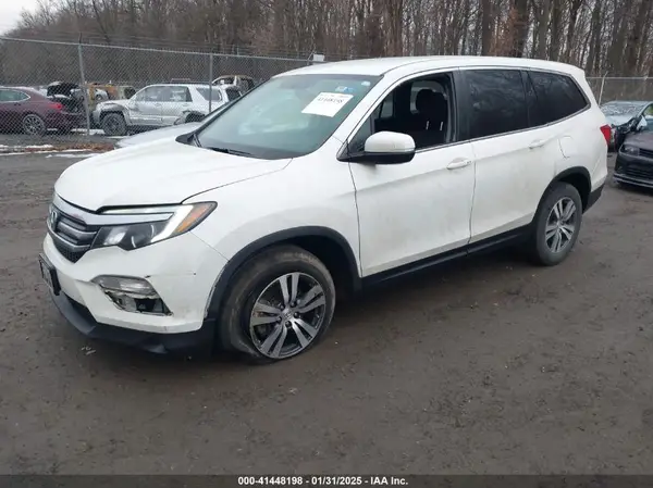 5FNYF6H38JB073056 2018 HONDA PILOT - Image 2