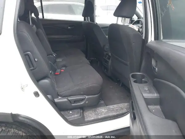 5FNYF6H38JB073056 2018 HONDA PILOT - Image 8