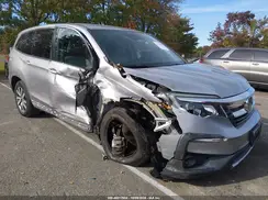 5FNYF6H38KB083152 2019 HONDA PILOT