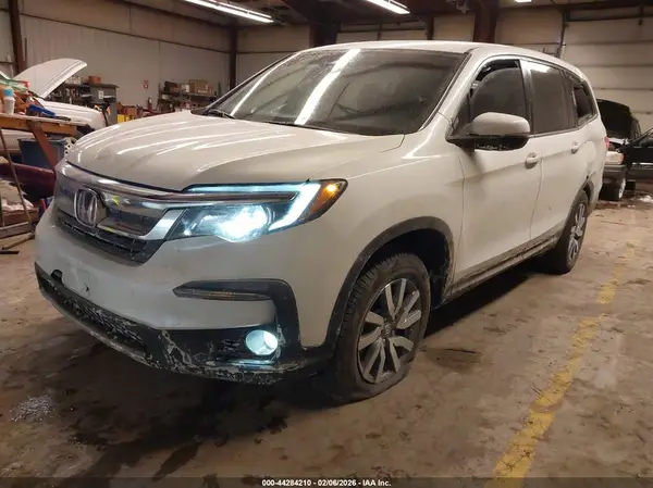 5FNYF6H38LB026015 2020 HONDA PILOT - Image 2