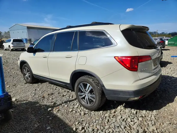 5FNYF6H39HB003298 2017 HONDA PILOT - Image 2