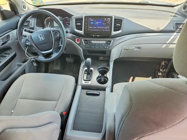 5FNYF6H39JB002335 2018 HONDA PILOT - Image 8