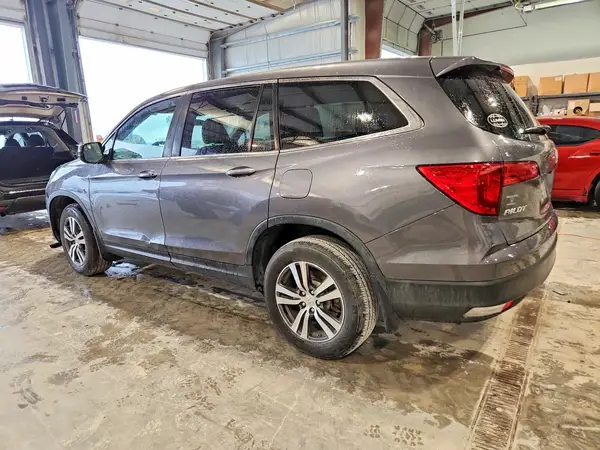 5FNYF6H39JB058789 2018 HONDA PILOT - Image 2