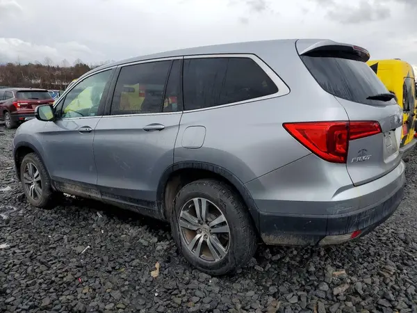 5FNYF6H39JB060493 2018 HONDA PILOT - Image 2