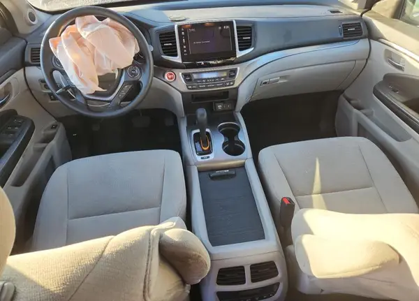 5FNYF6H39JB070876 2018 HONDA PILOT - Image 8