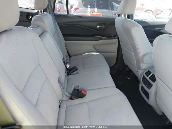 5FNYF6H39KB045168 2019 HONDA PILOT - Image 8