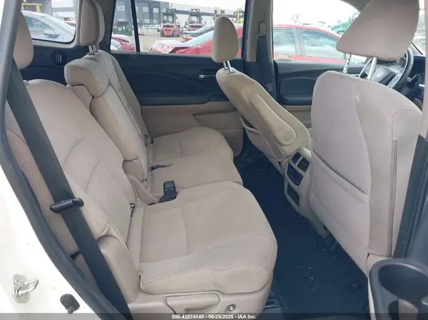 5FNYF6H39KB077151 2019 HONDA PILOT - Image 8