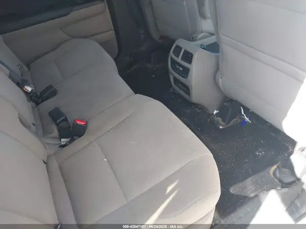 5FNYF6H3XGB003311 2016 HONDA PILOT - Image 8