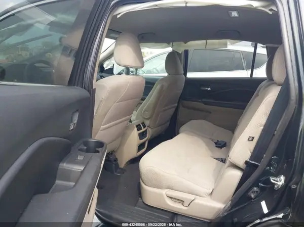5FNYF6H3XGB038107 2016 HONDA PILOT - Image 8
