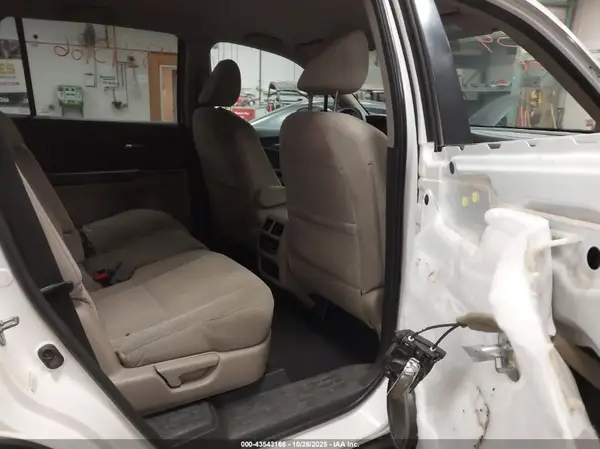 5FNYF6H3XGB042903 2016 HONDA PILOT - Image 8