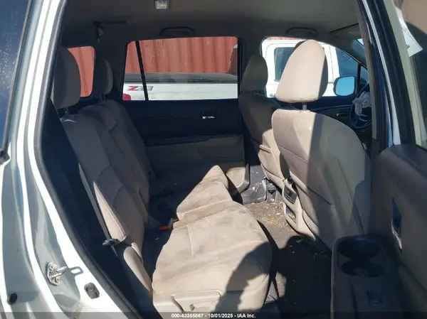 5FNYF6H3XGB061628 2016 HONDA PILOT - Image 8