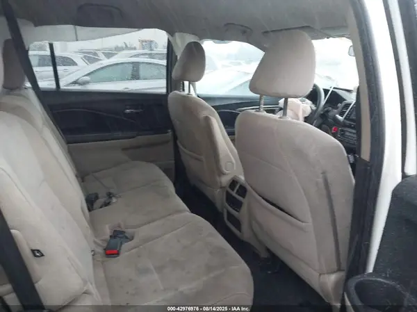 5FNYF6H3XGB094175 2016 HONDA PILOT - Image 8