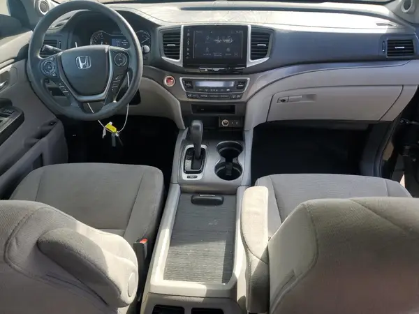 5FNYF6H3XHB048735 2017 HONDA PILOT - Image 8