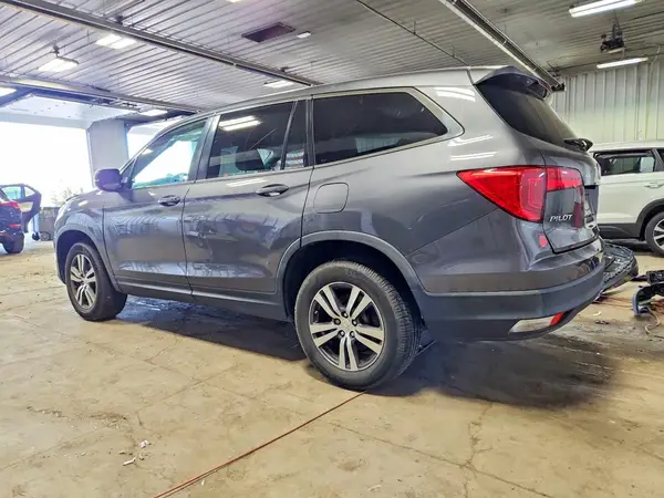 5FNYF6H3XHB052333 2017 HONDA PILOT - Image 2
