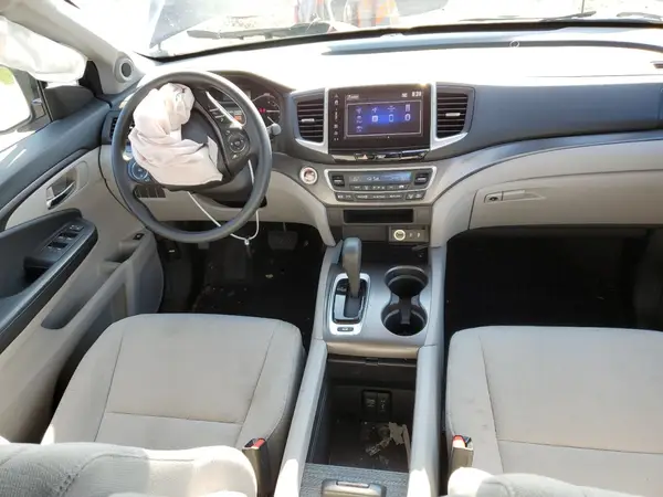 5FNYF6H3XHB063493 2017 HONDA PILOT - Image 8