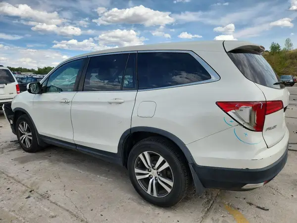 5FNYF6H3XHB096039 2017 HONDA PILOT - Image 2