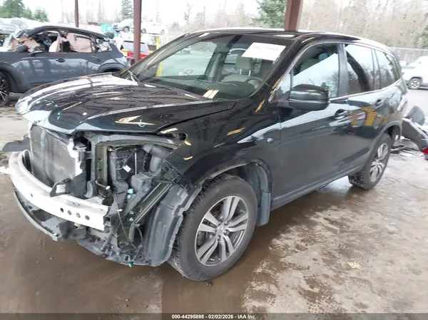 5FNYF6H3XJB068361 2018 HONDA PILOT - Image 2