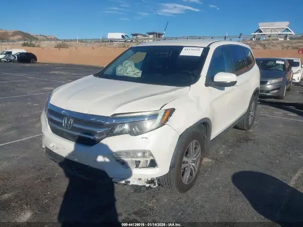 5FNYF6H3XJB069042 2018 HONDA PILOT - Image 2