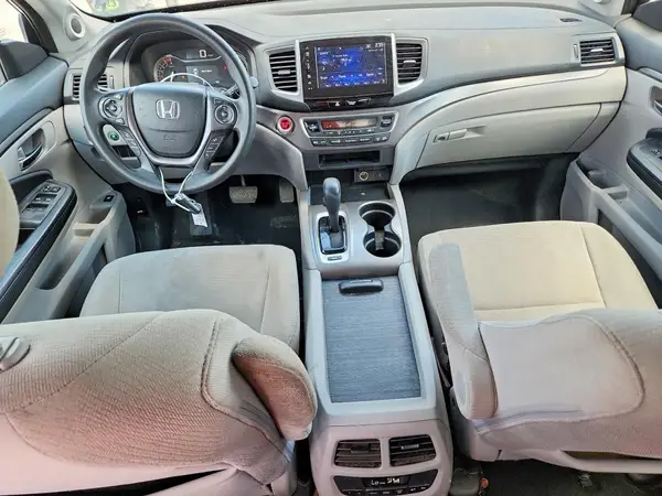 5FNYF6H3XJB070899 2018 HONDA PILOT - Image 8
