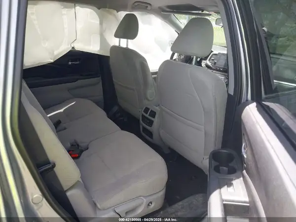 5FNYF6H3XKB093231 2019 HONDA PILOT - Image 8