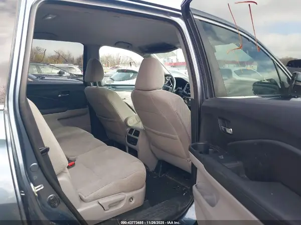 5FNYF6H3XKB095691 2019 HONDA PILOT - Image 8