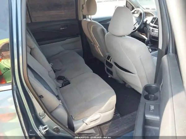 5FNYF6H40HB058943 2017 HONDA PILOT - Image 8