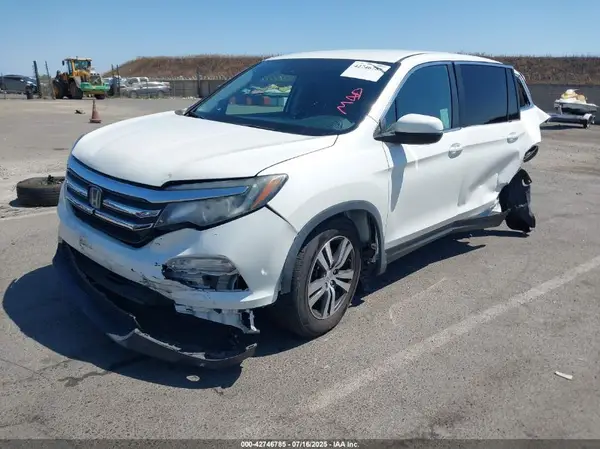 5FNYF6H40JB051092 2018 HONDA PILOT - Image 2