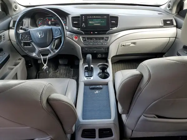 5FNYF6H40KB039235 2019 HONDA PILOT - Image 8