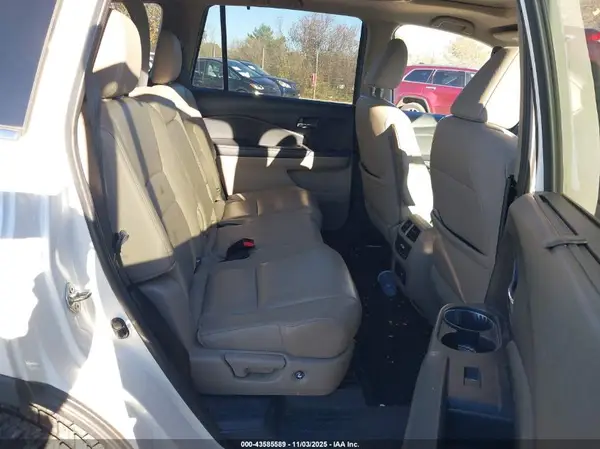 5FNYF6H42KB043898 2019 HONDA PILOT - Image 8