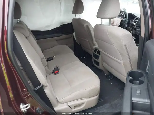 5FNYF6H43GB053380 2016 HONDA PILOT - Image 8