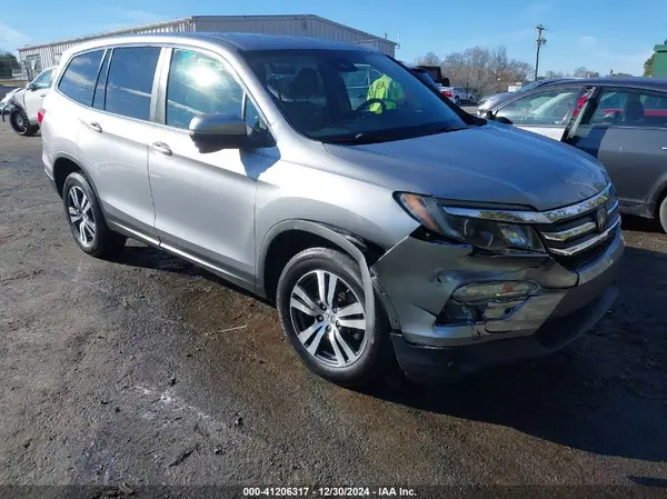 5FNYF6H43HB105219 2017 HONDA PILOT - Image 1