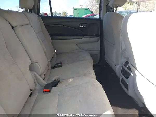 5FNYF6H43HB105219 2017 HONDA PILOT - Image 8