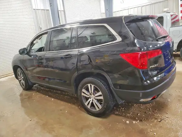 5FNYF6H43JB066170 2018 HONDA PILOT - Image 2