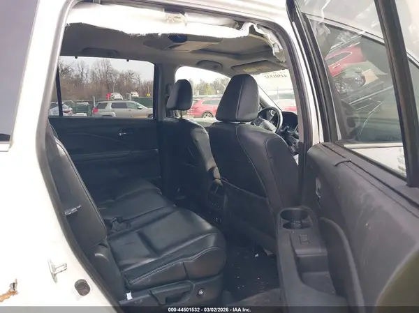 5FNYF6H43KB031338 2019 HONDA PILOT - Image 8