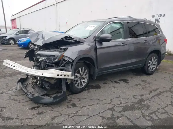 5FNYF6H44KB003290 2019 HONDA PILOT - Image 2