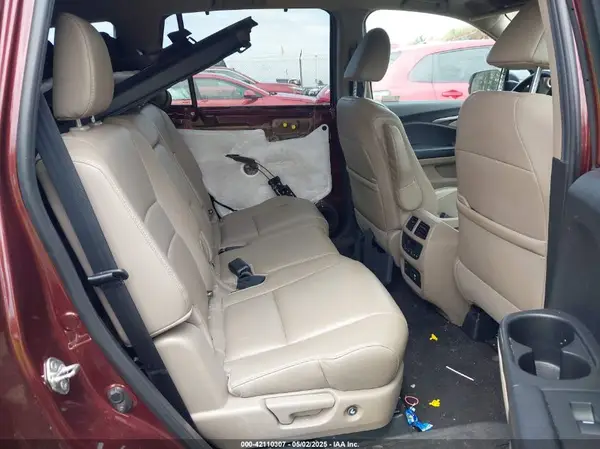 5FNYF6H44KB051517 2019 HONDA PILOT - Image 8