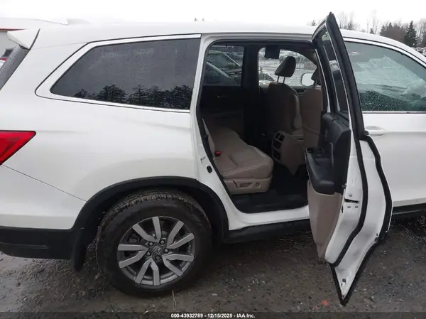 5FNYF6H44KB084145 2019 HONDA PILOT - Image 8