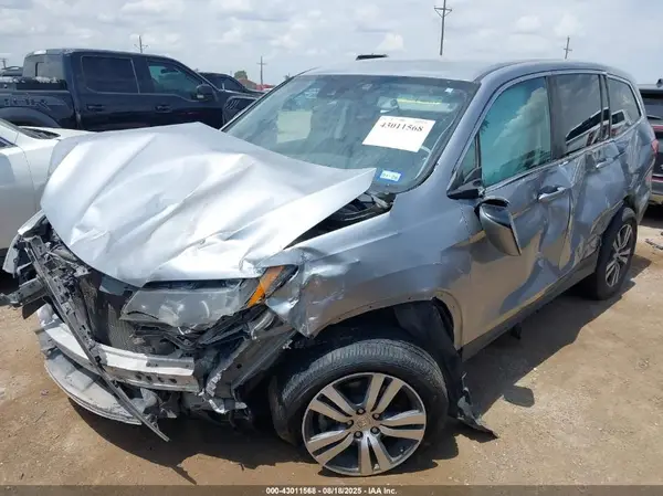 5FNYF6H45HB052300 2017 HONDA PILOT - Image 2
