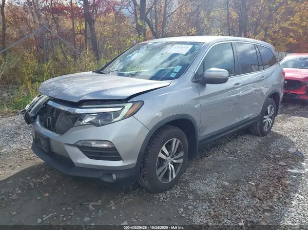 5FNYF6H46JB067703 2018 HONDA PILOT - Image 2