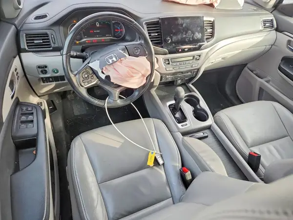 5FNYF6H46KB008961 2019 HONDA PILOT - Image 8