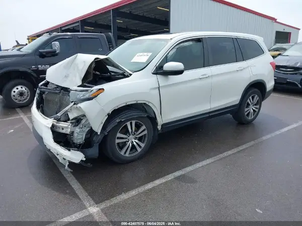 5FNYF6H50HB021772 2017 HONDA PILOT - Image 2