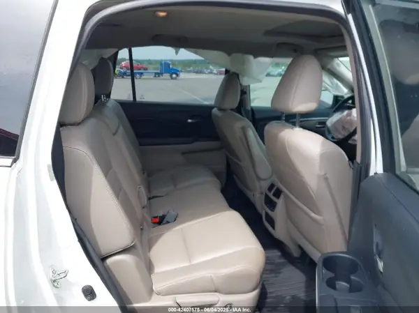 5FNYF6H50HB021772 2017 HONDA PILOT - Image 8