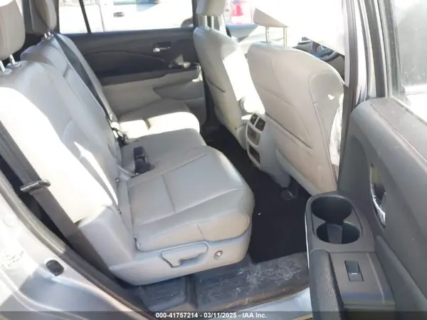 5FNYF6H50HB059096 2017 HONDA PILOT - Image 8