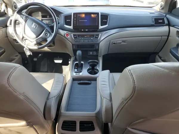 5FNYF6H50HB067005 2017 HONDA PILOT - Image 8