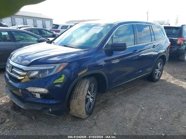 5FNYF6H50HB070065 2017 HONDA PILOT - Image 2