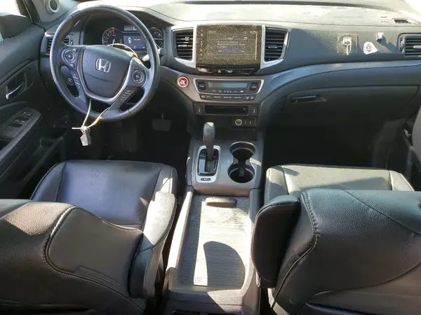 5FNYF6H50HB072401 2017 HONDA PILOT - Image 8